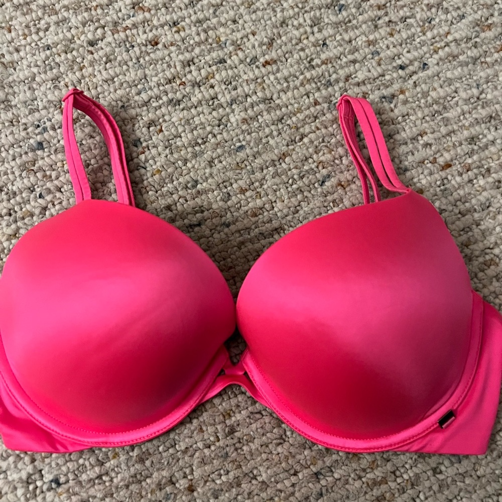 Victoria’s Secret Very Sexy Push up bra